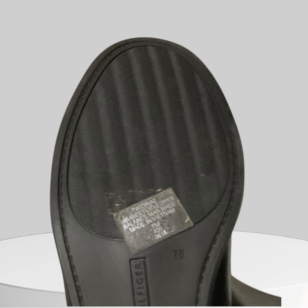 NEW Tommy Hilfiger Black Boots - Picture 6 of 6